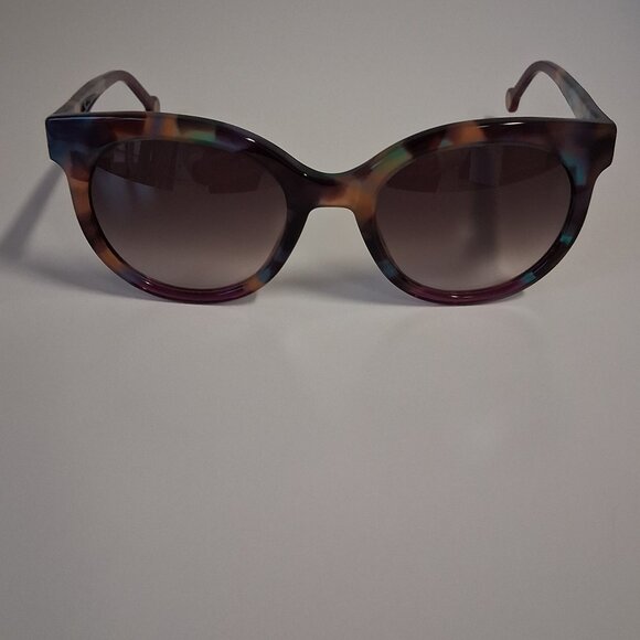 Carolina Herrera Women’s Sunglasses – SHE745 05AH (51/21/135) – Brand New main image 4